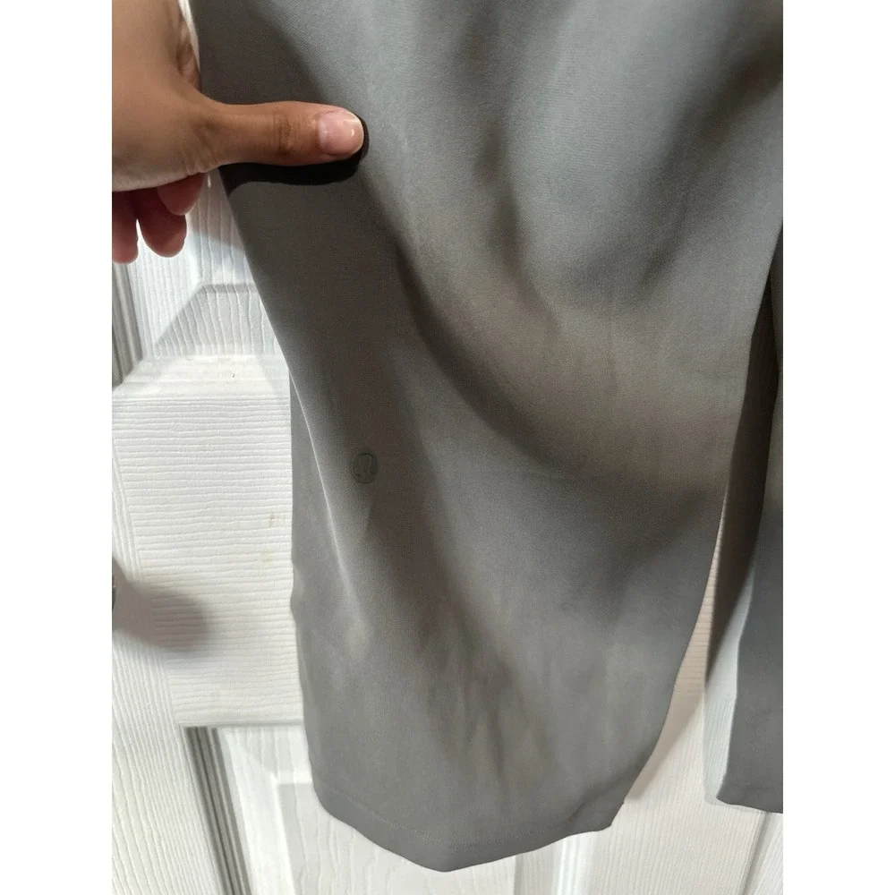 Lululemon On The Fly Crop‎ *Woven 23